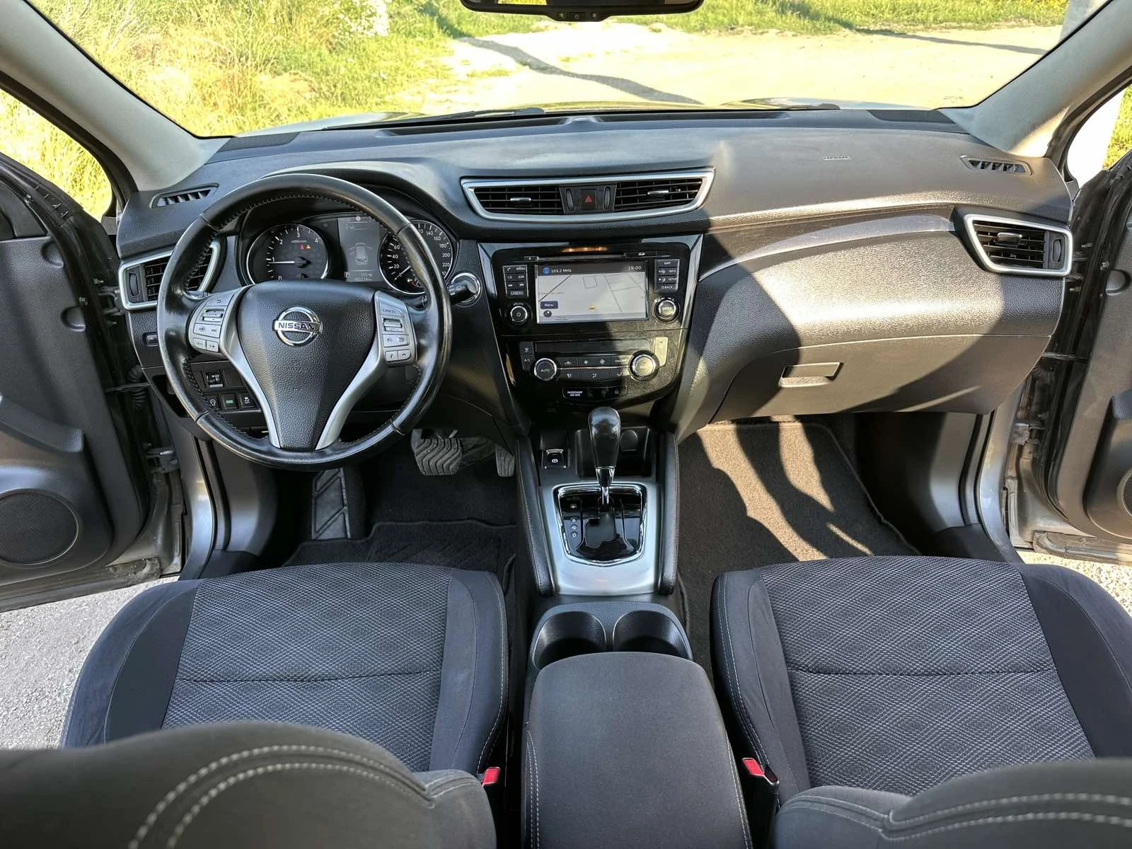 Nissan Qashqai N-Tec+ с пакет Safety Shield, снимка 14 - Автомобили и джипове - 55095200