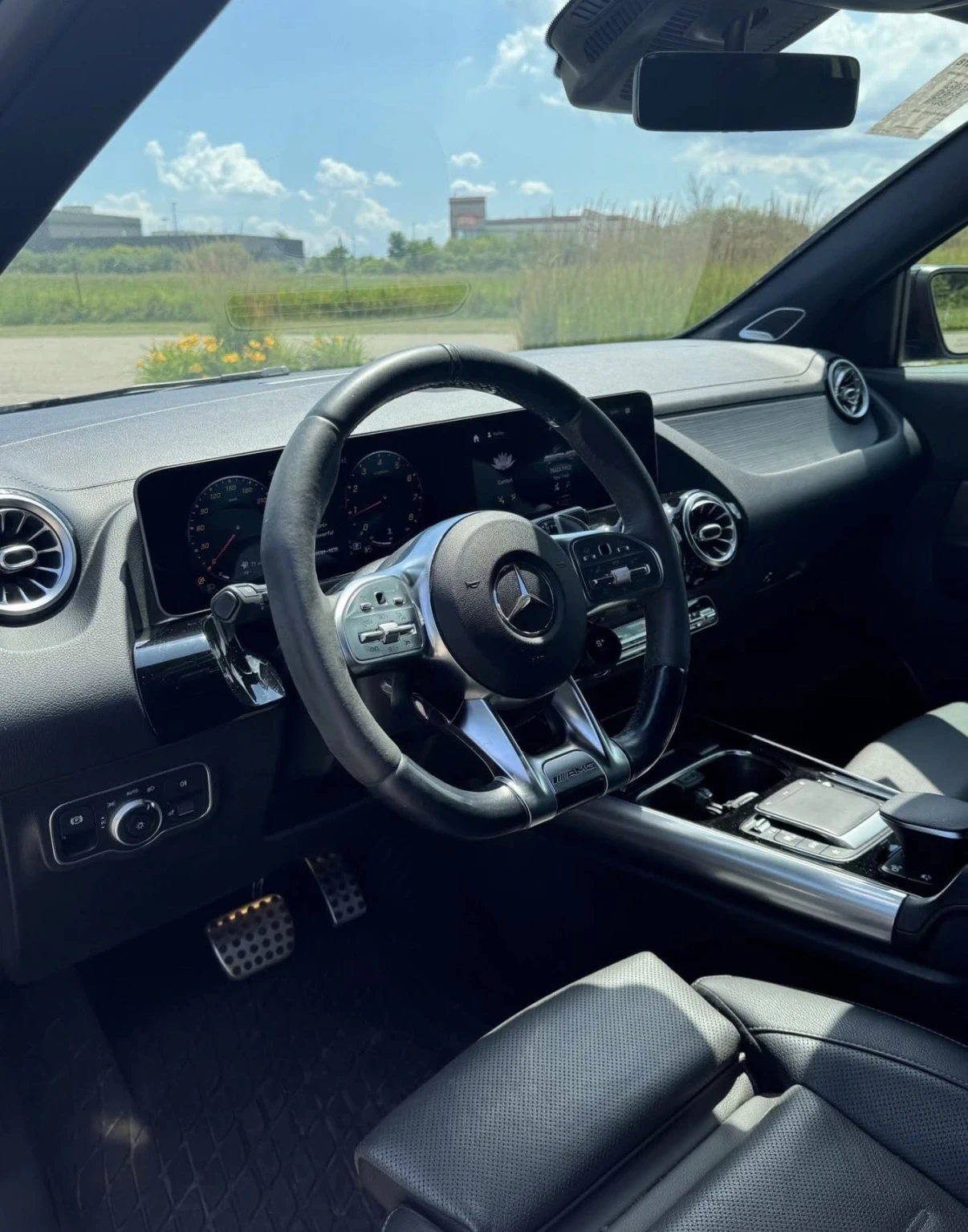 Mercedes-Benz GLA 45 AMG BURMSTER * ОБДУХВАНЕ * CARPLAY * CARFAX * , снимка 8 - Автомобили и джипове - 55303740