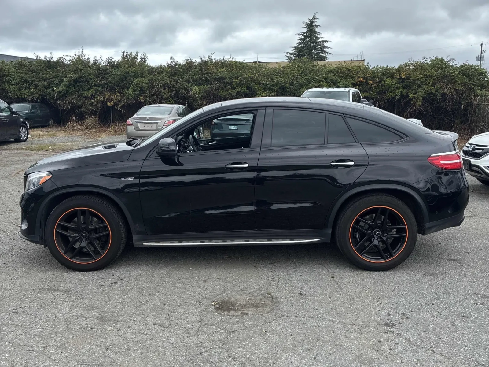 Mercedes-Benz GLE 43 AMG 4MATIC COUPÉ | AIRMATIC | CARBON | CARPLAY, снимка 3 - Автомобили и джипове - 55843685