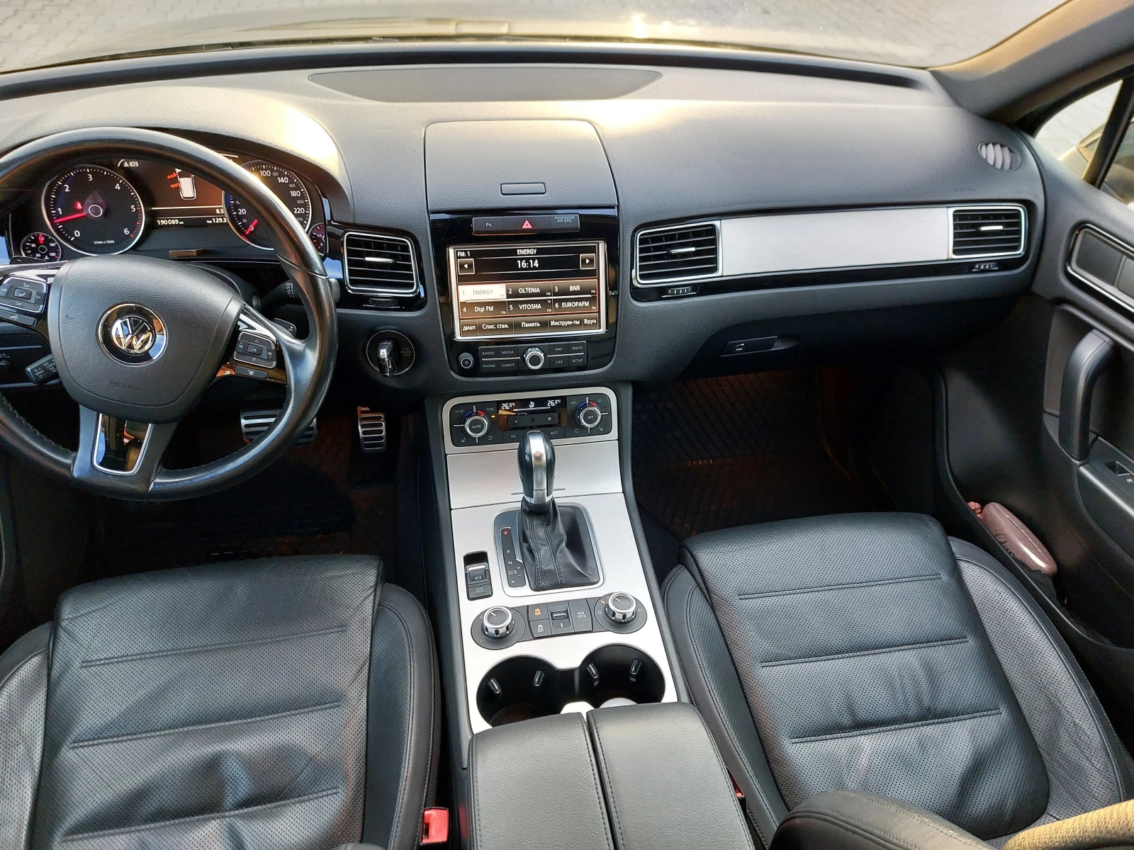 VW Touareg 3, 0TDI, снимка 11 - Автомобили и джипове - 55906093