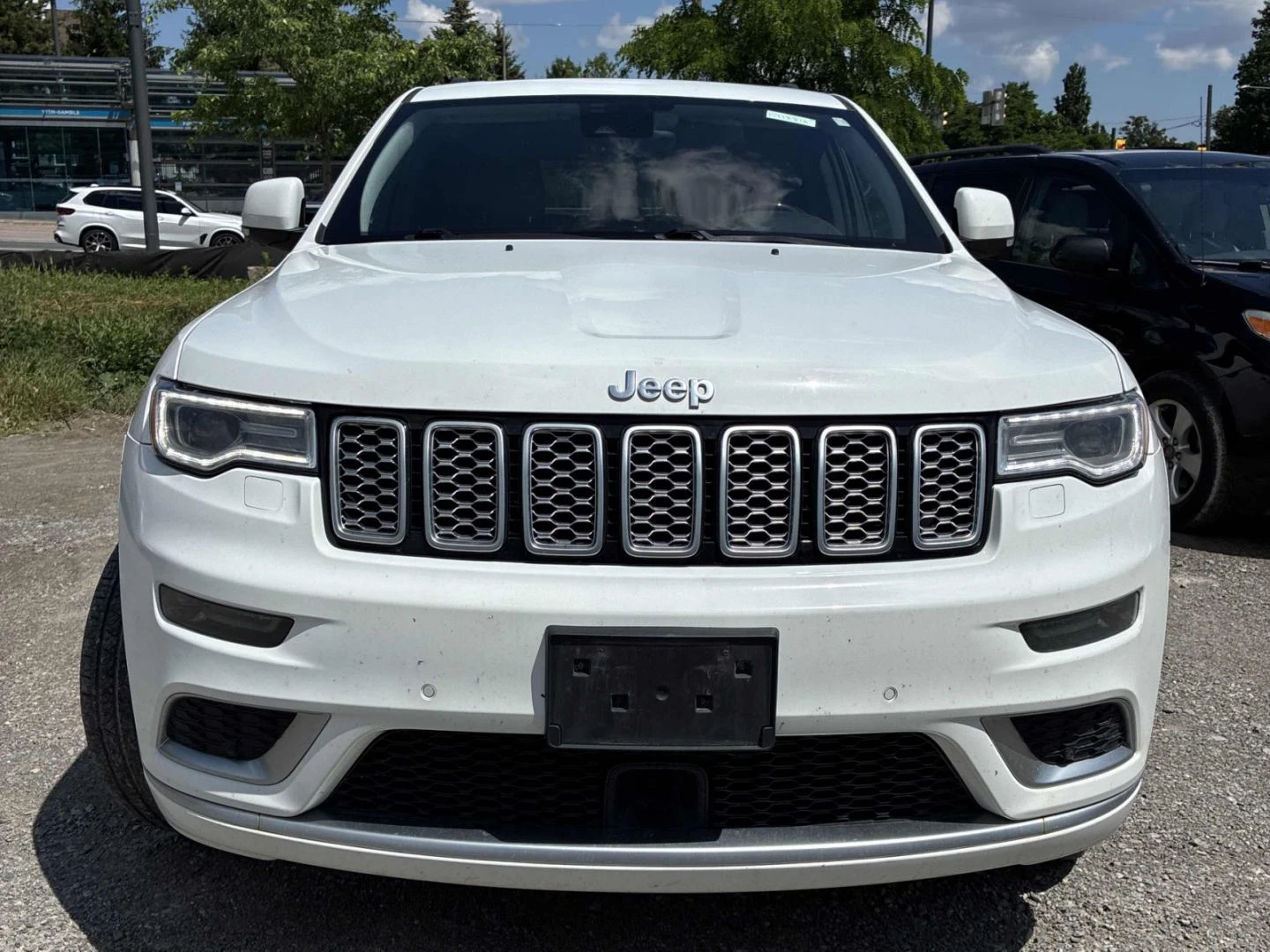 Jeep Grand cherokee Summit* Distronic* Обдух* Harman/Kardon, снимка 3 - Автомобили и джипове - 55920864