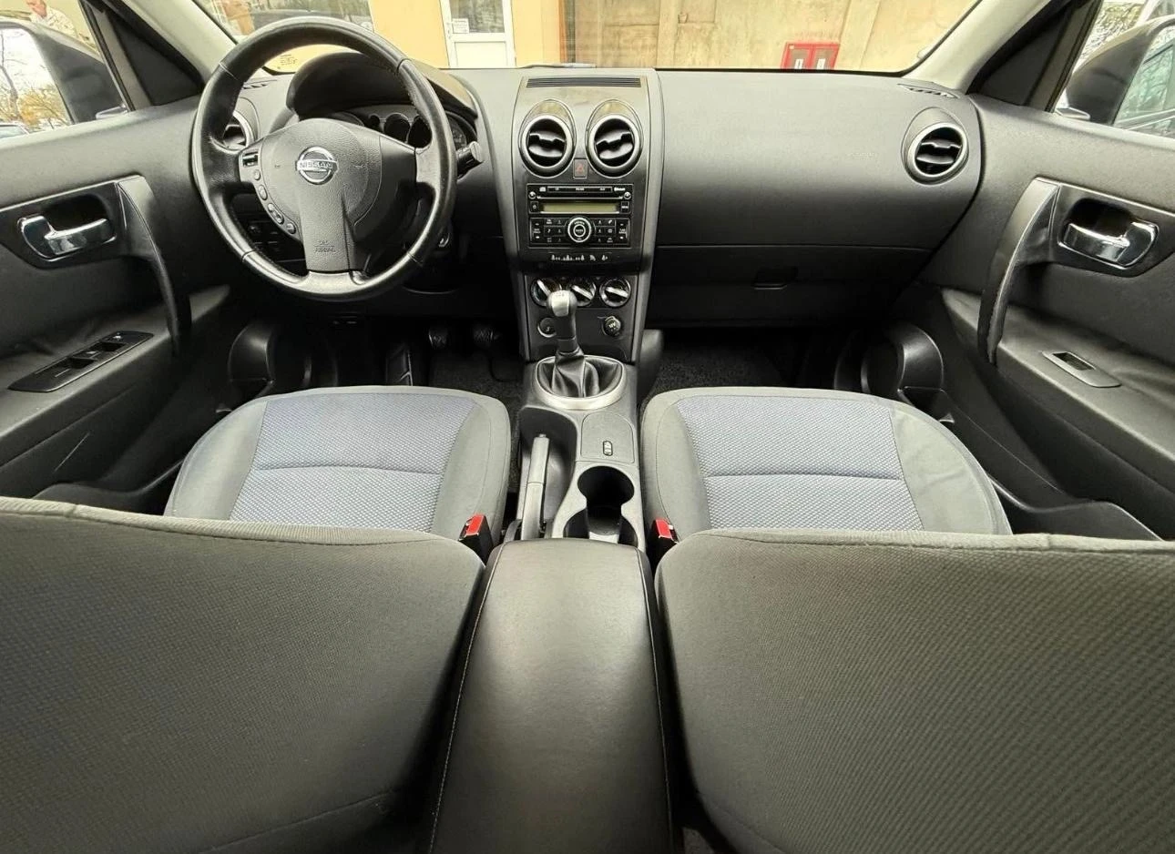 Nissan Qashqai + 2 1, 6i 16V , снимка 11 - Автомобили и джипове - 55969249
