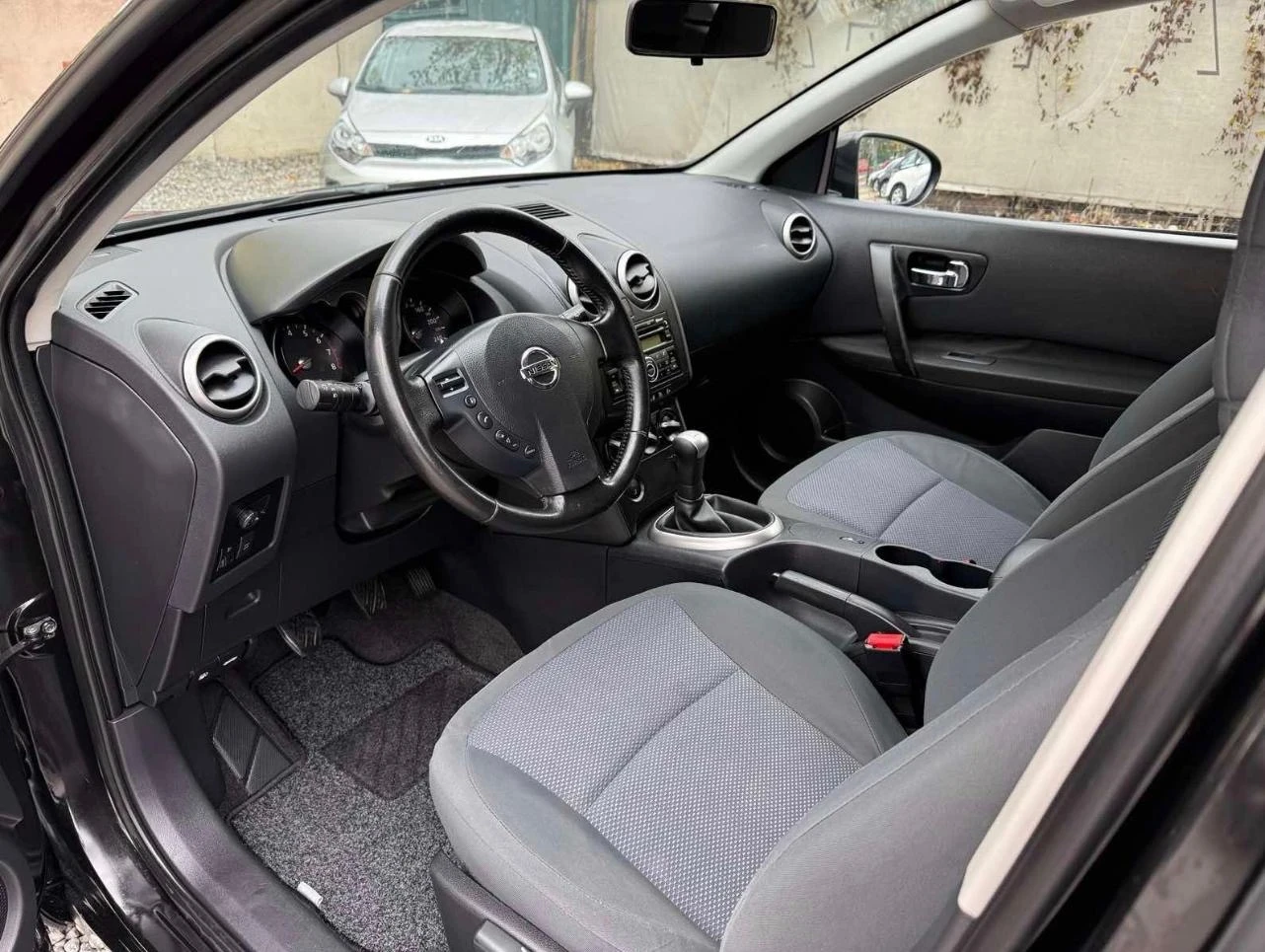 Nissan Qashqai + 2 1, 6i 16V , снимка 9 - Автомобили и джипове - 55969249