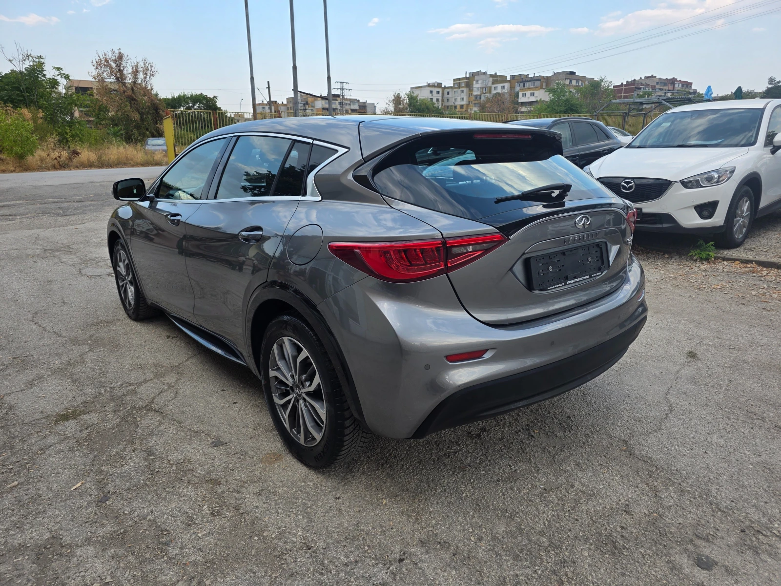 Infiniti Q30 1.5DCI ITALY FULL UNIKAT, снимка 6 - Автомобили и джипове - 56035659