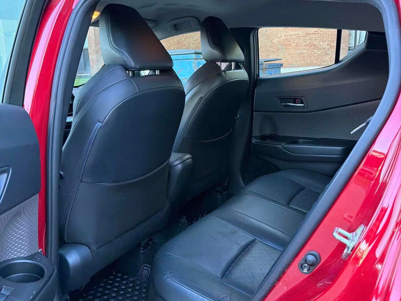 Toyota C-HR  Limited FWD * CARFAX * ��� ������������ ������ | Mobile.bg � ����������� 17