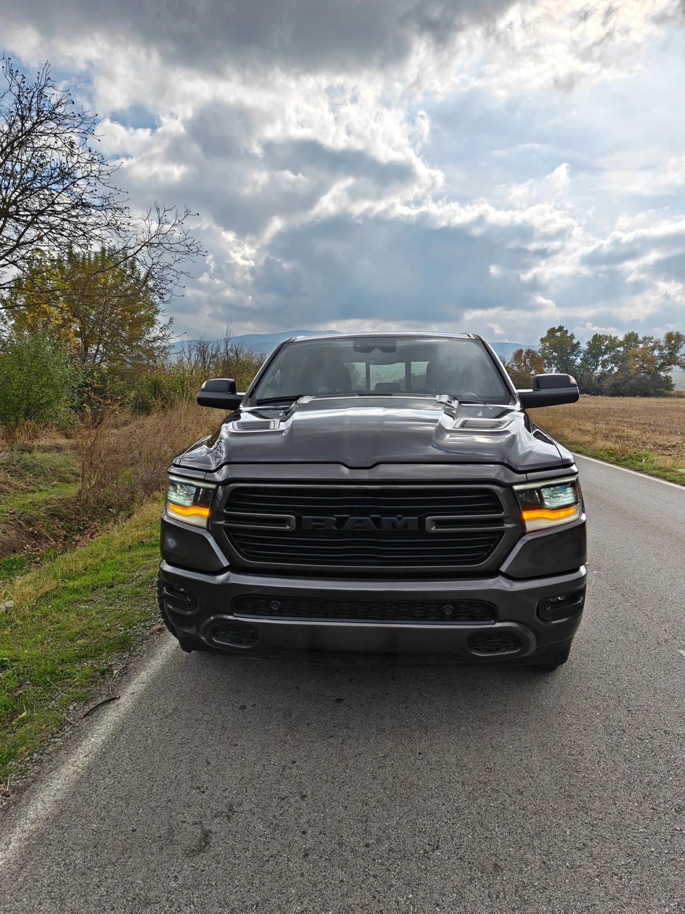 Dodge RAM 1500 RAM 1500 Sport 5.7 HEMI eTorque ��� Crew Cab 6.4 B | Mobile.bg � ����������� 2