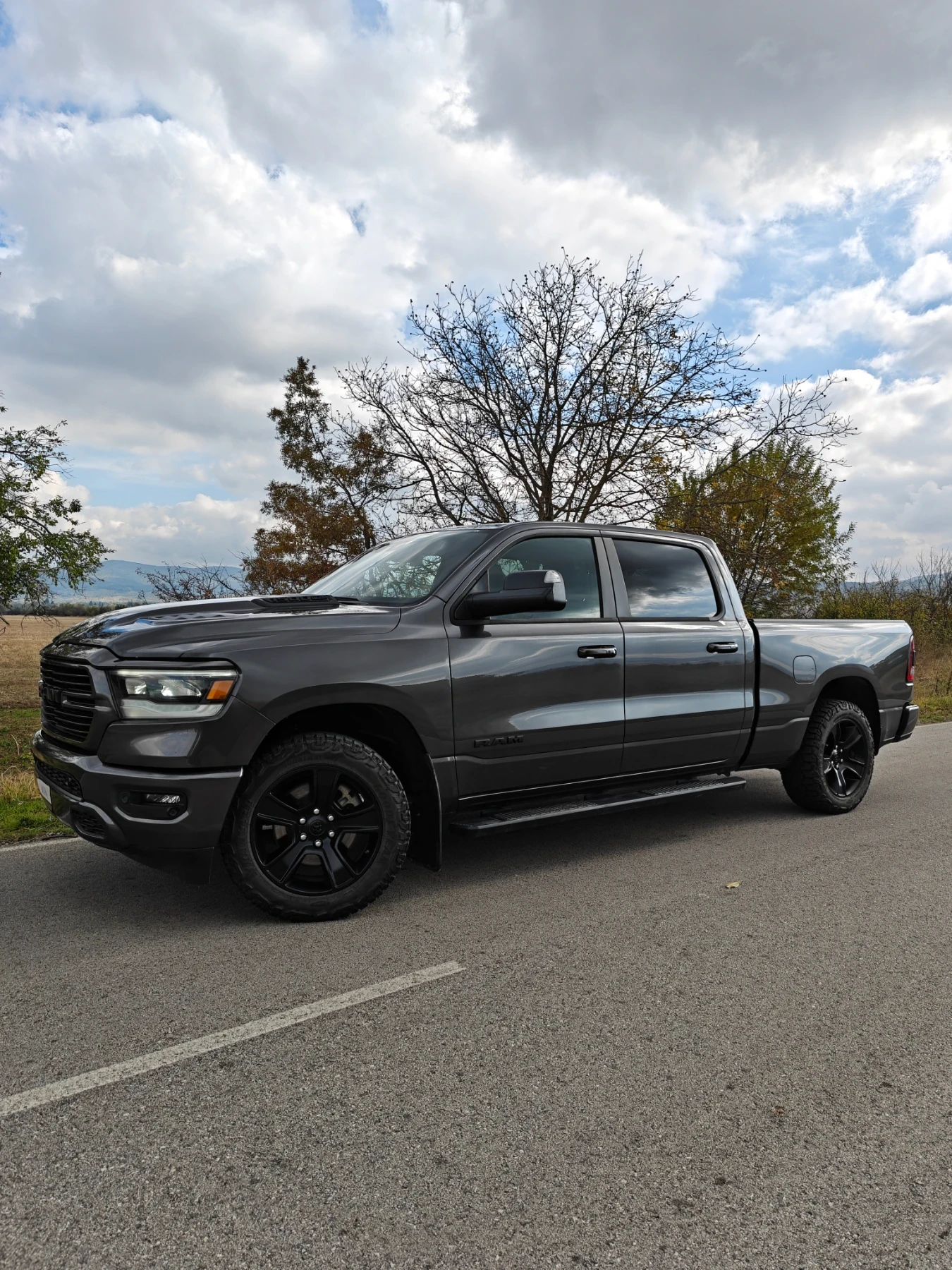 Dodge RAM 1500 RAM 1500 Sport 5.7 HEMI eTorque ��� Crew Cab 6.4 B | Mobile.bg � ����������� 5