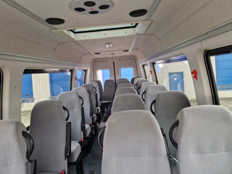 Iveco Daily, снимка 10 - Бусове и автобуси - 53048039