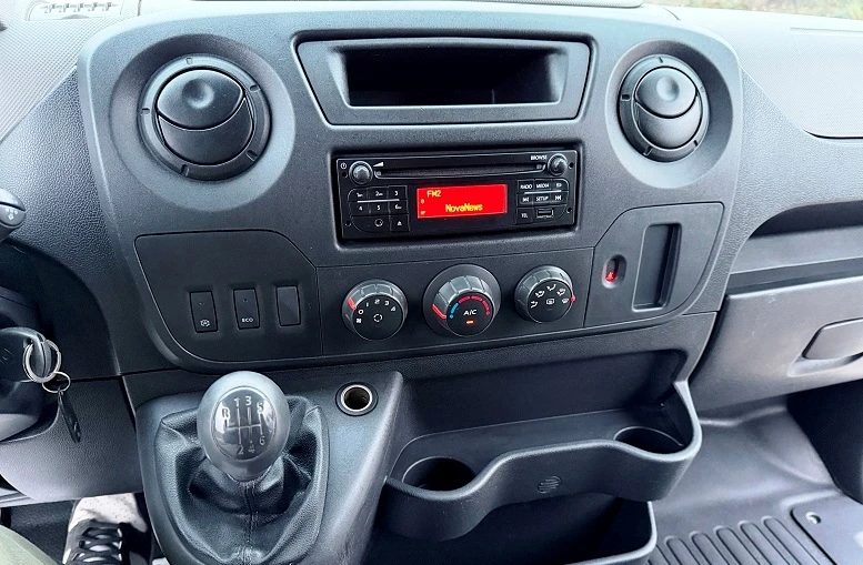 Renault Master 2.3dCi* 9-местен* КЛИМА* EURO6, снимка 14 - Бусове и автобуси - 52045114