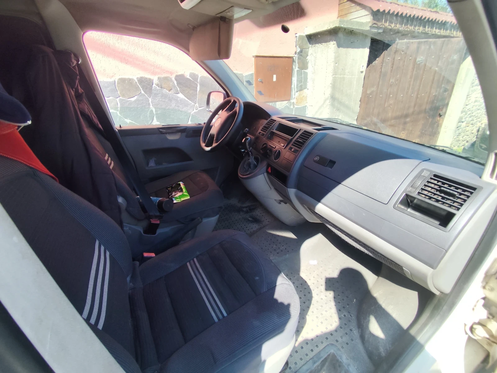 VW T5 2.5 TDI Дълга База, снимка 7 - Бусове и автобуси - 54966316