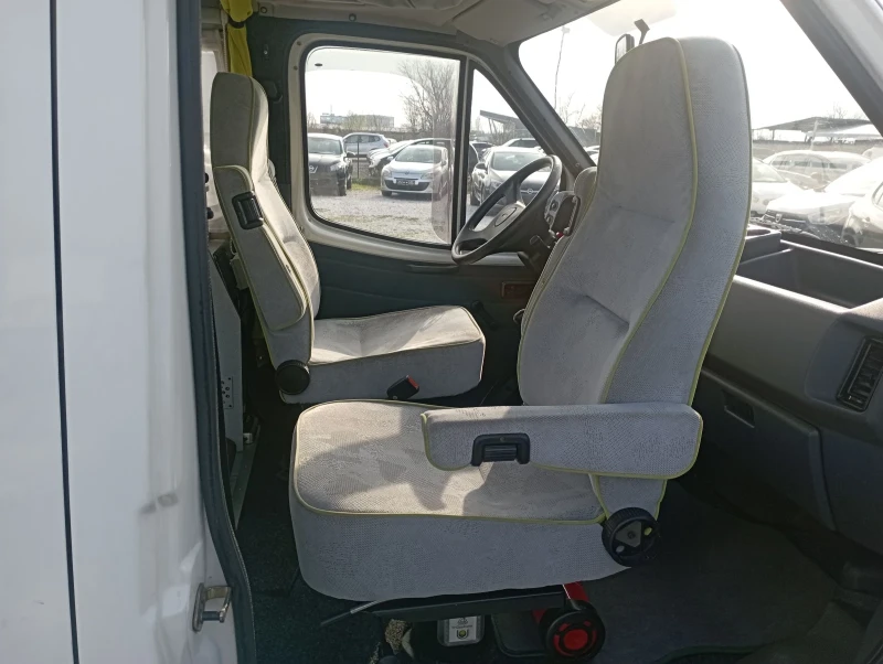 Кемпер Ford Транзит, Reimo, солари, вело багажник , снимка 8 - Каравани и кемпери - 53022465