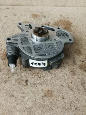 вакуум помпа Audi Seat Skoda VW - TDI , снимка 1