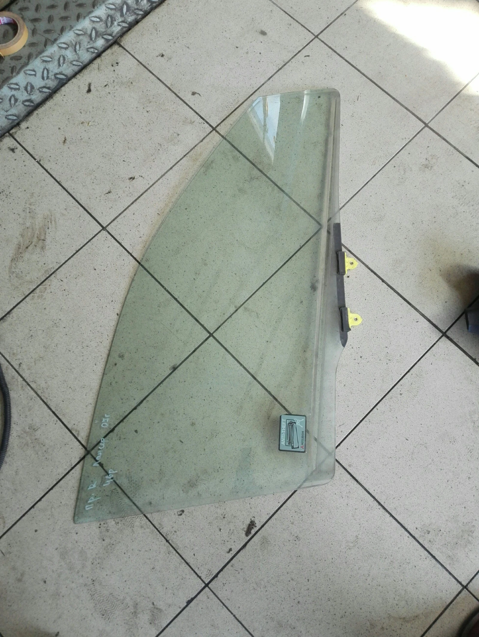 ������ ������ ����� �������� ������ 4��. (7) | Mobile.bg � ����������� 1