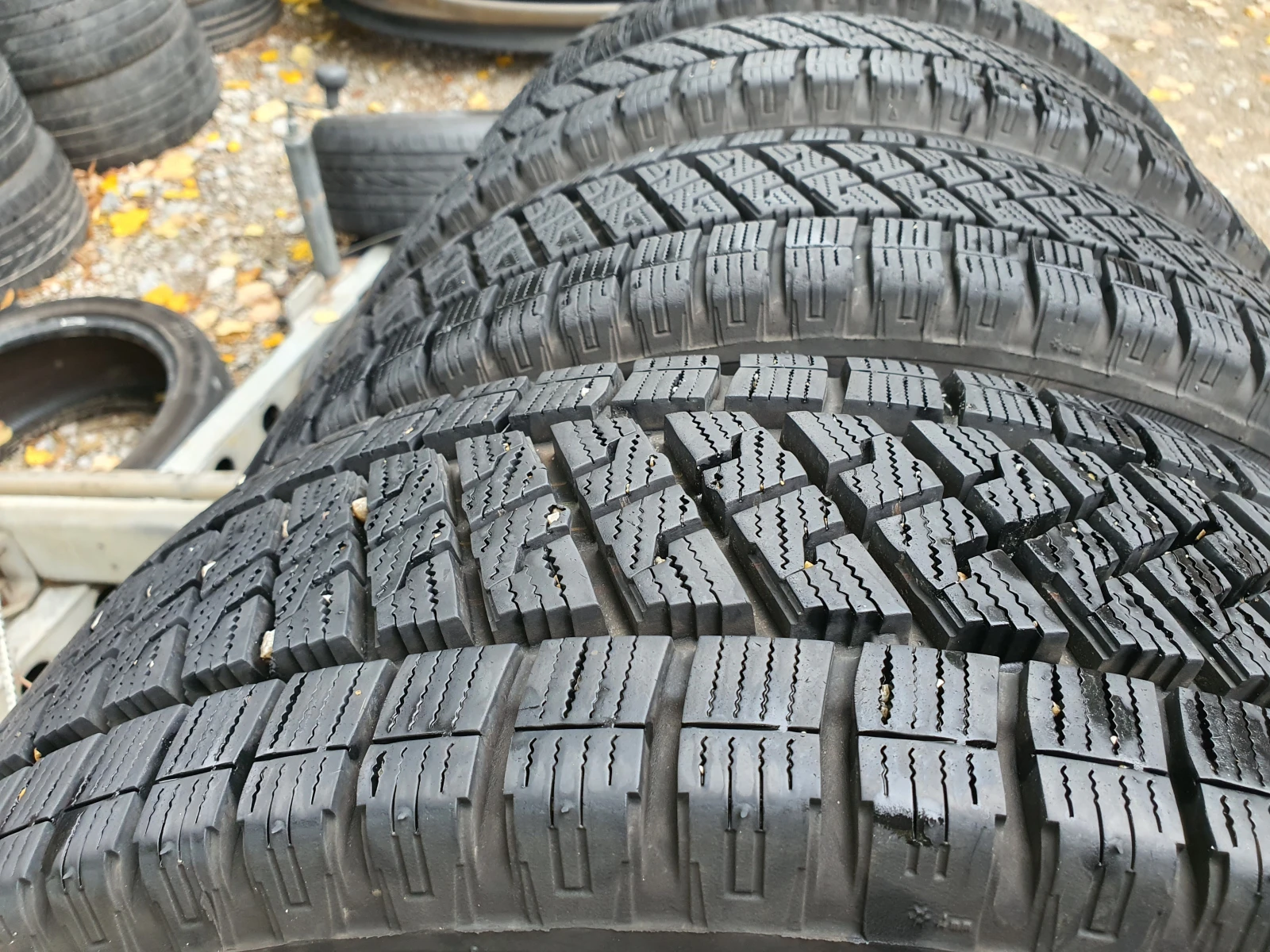  215/70R15 | Mobile.bg   2