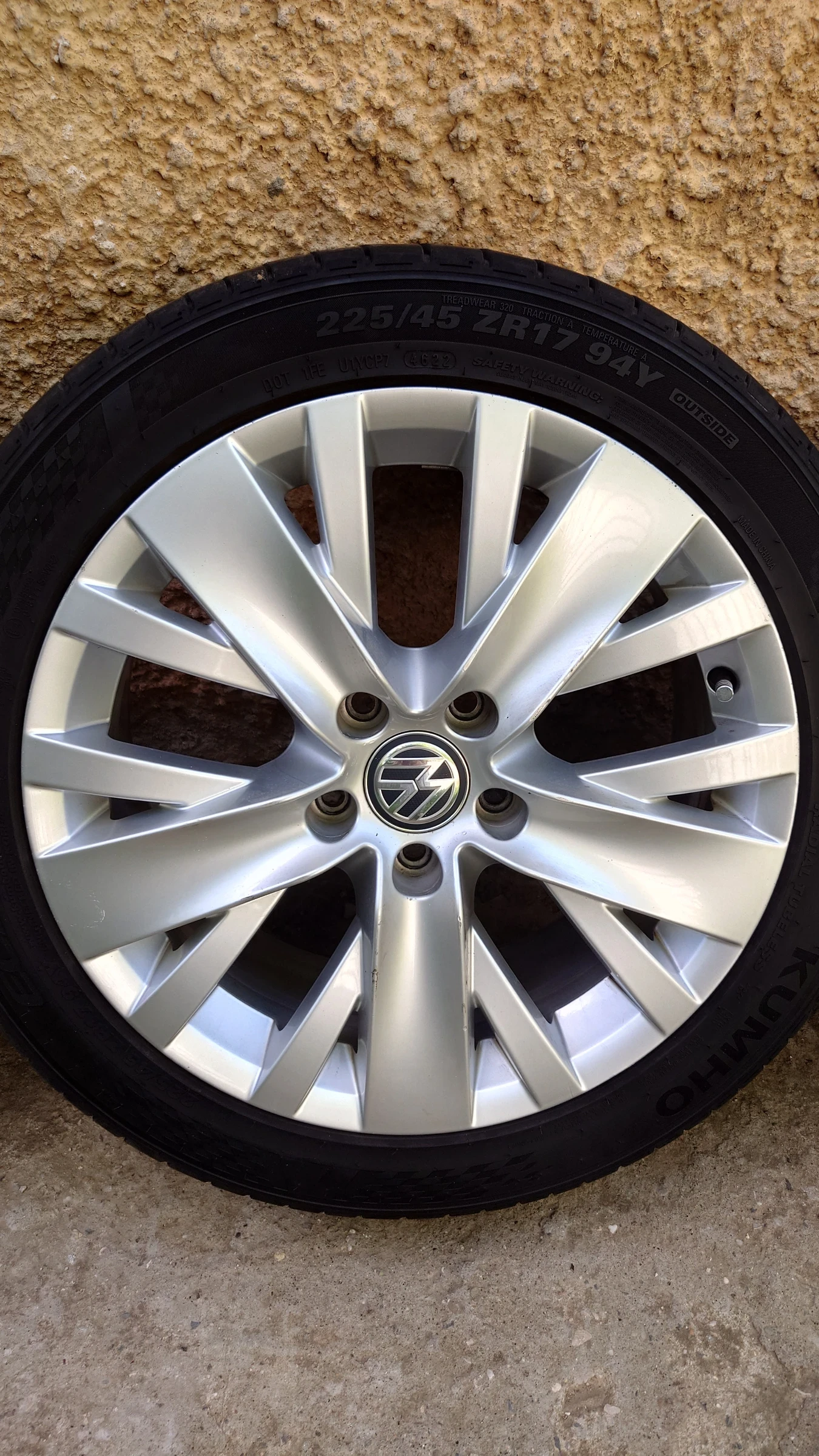    225/45R17  VW | Mobile.bg   12