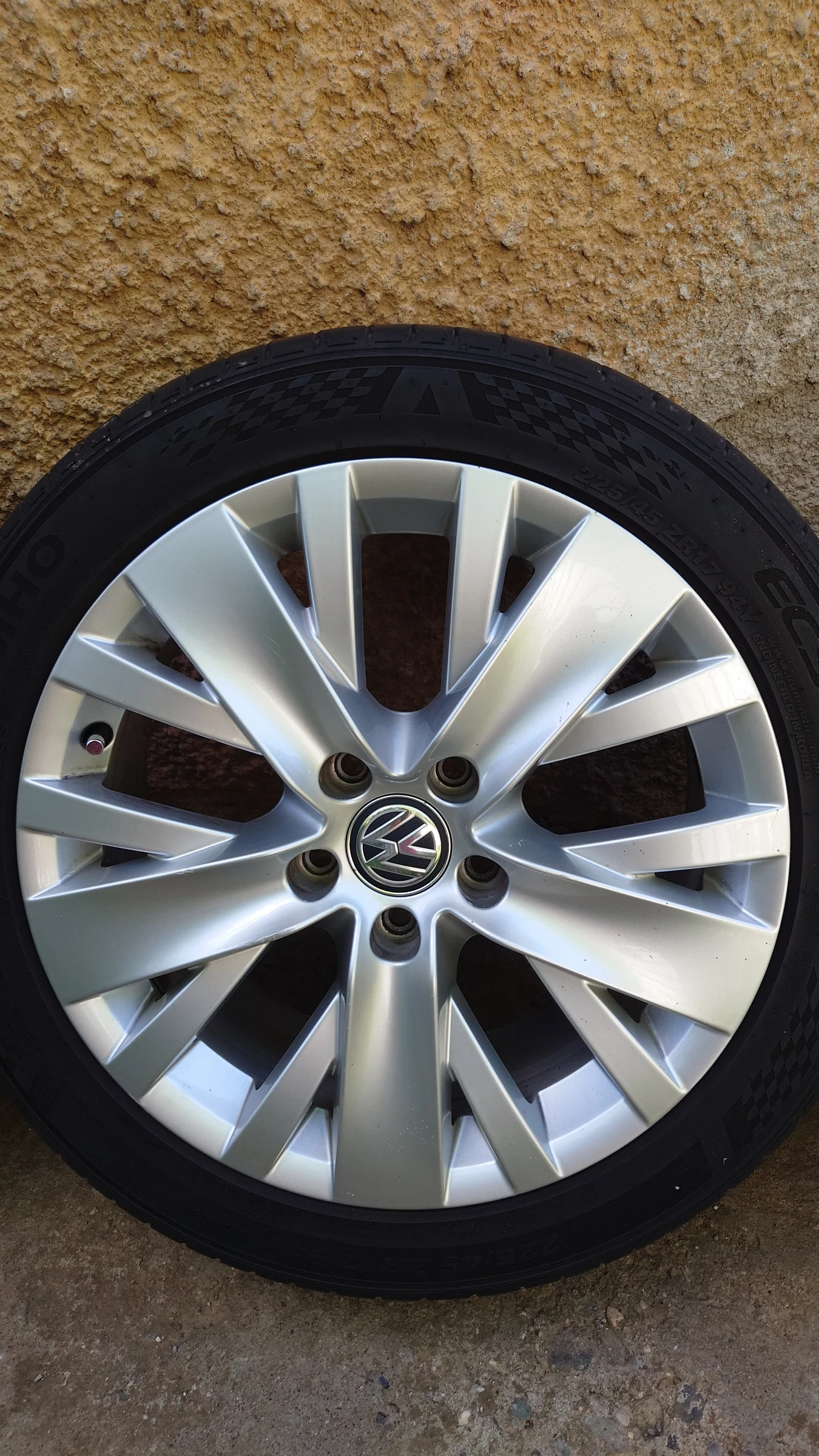    225/45R17  VW | Mobile.bg   10