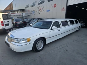 ����� �� �������� �� Lincoln Town car