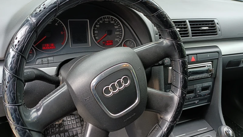 Audi A4, снимка 7 - Автомобили и джипове - 49658276