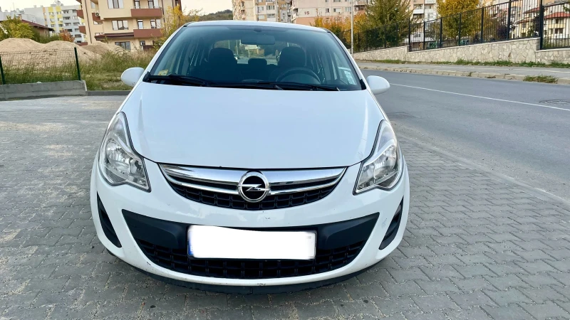Opel Corsa D, снимка 3 - Автомобили и джипове - 52343095