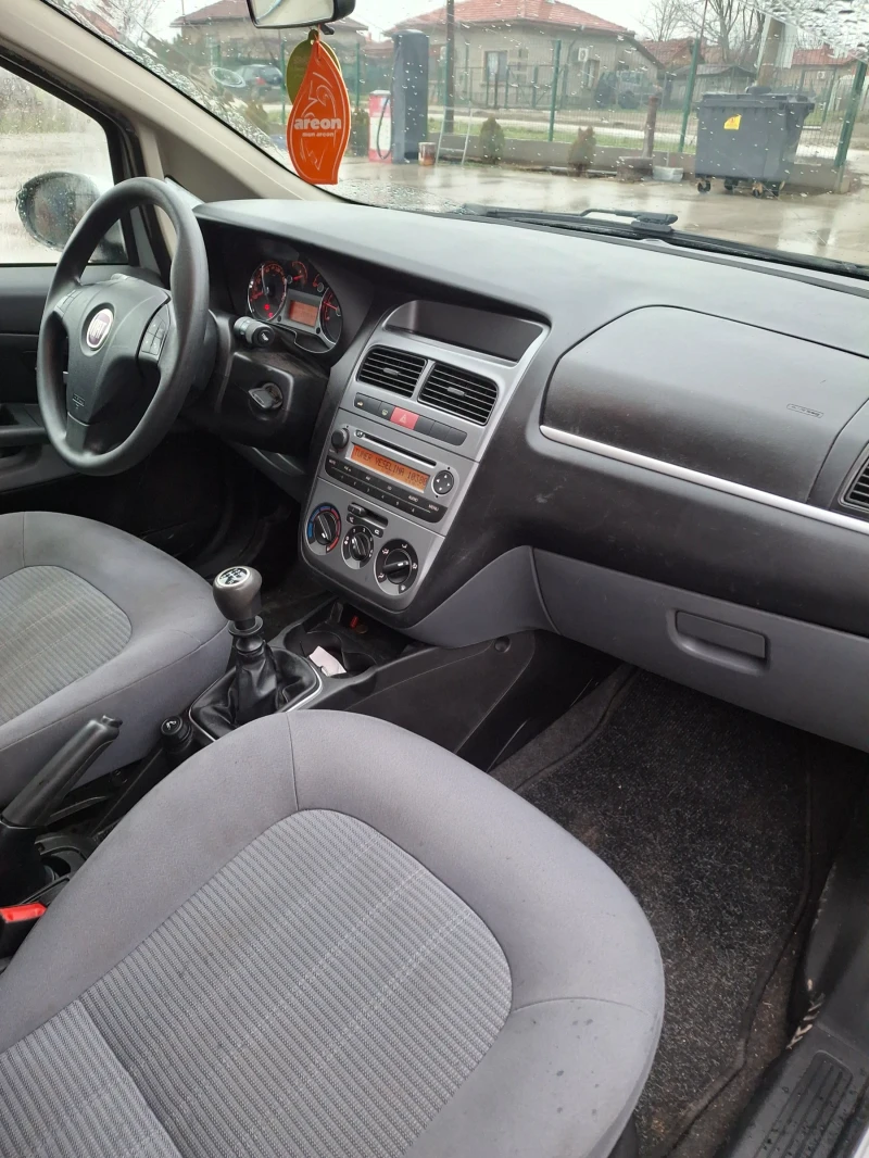 Fiat Linea 1.4 2009, снимка 8 - Автомобили и джипове - 53415168
