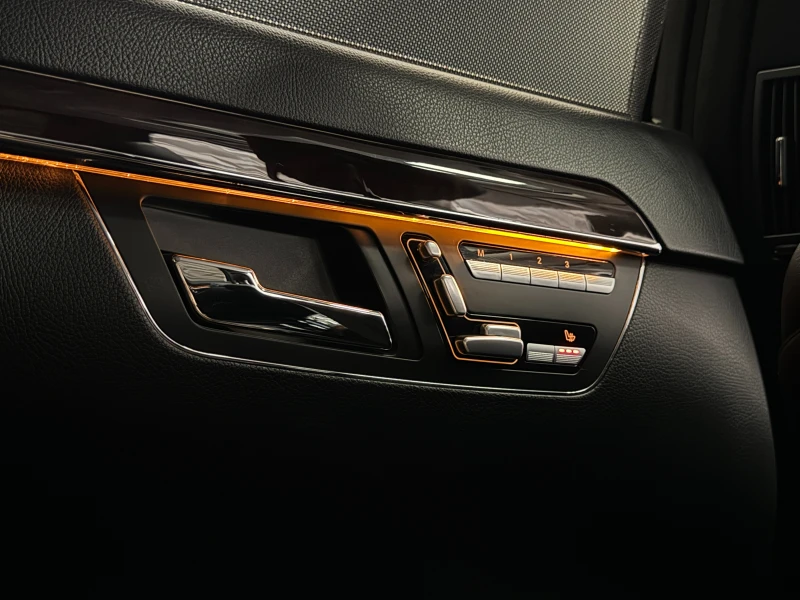 Mercedes-Benz S 500 4Matic Harmon/Kardon* Pano* Подгрев, снимка 13 - Автомобили и джипове - 50714792