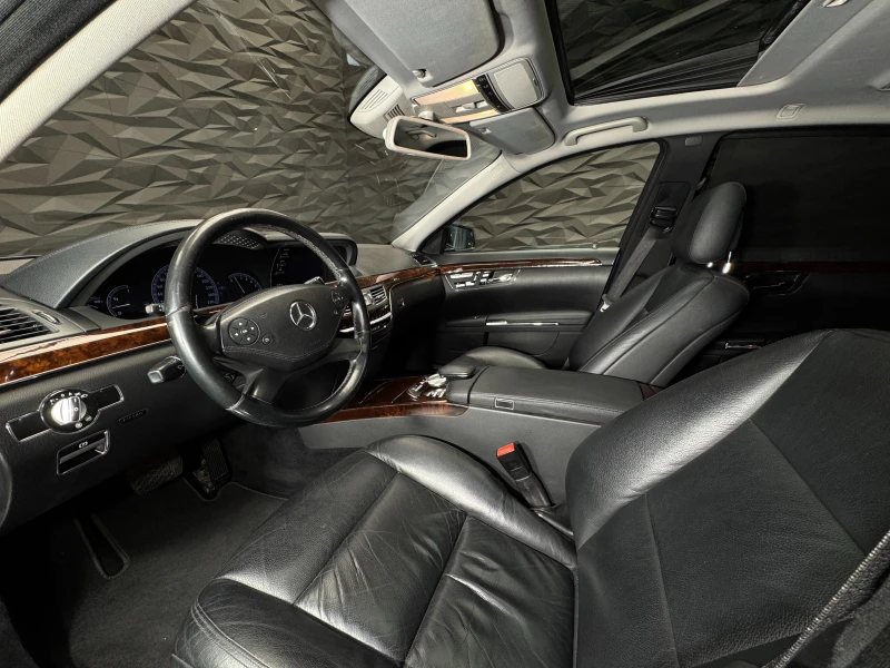 Mercedes-Benz S 500 4Matic Harmon/Kardon* Pano* Подгрев, снимка 7 - Автомобили и джипове - 50714792