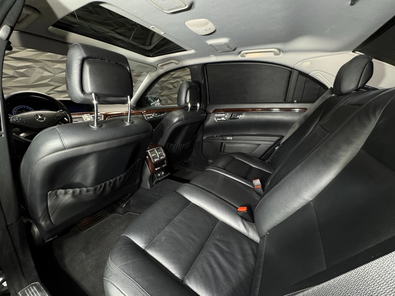 Mercedes-Benz S 500 4Matic Harmon/Kardon* Pano* Подгрев, снимка 8 - Автомобили и джипове - 50714792