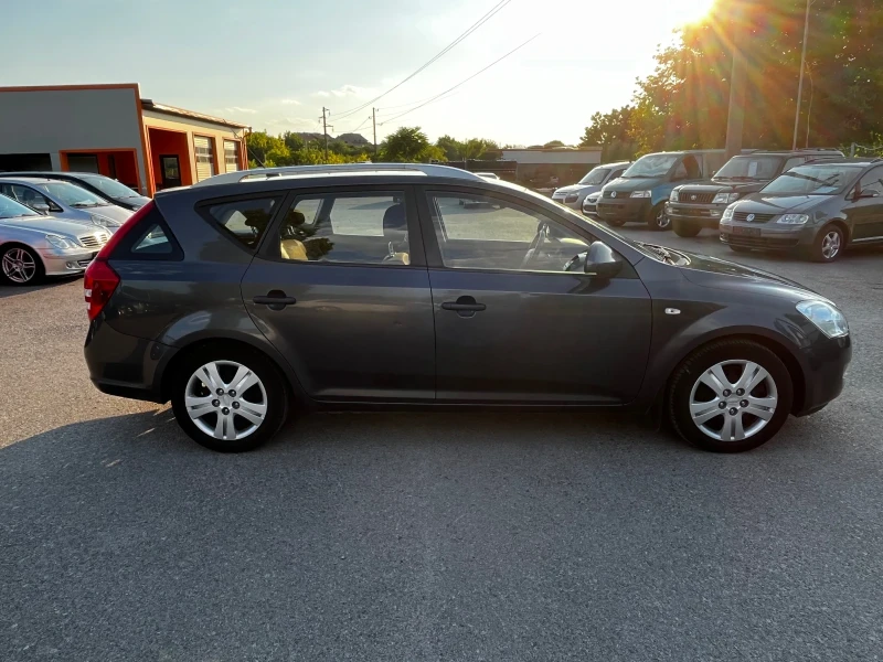 Kia Ceed 1.6 CRDi 90кс, снимка 6 - Автомобили и джипове - 51105539