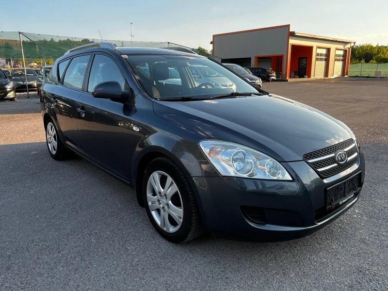 Kia Ceed 1.6 CRDi 90кс, снимка 7 - Автомобили и джипове - 51105539