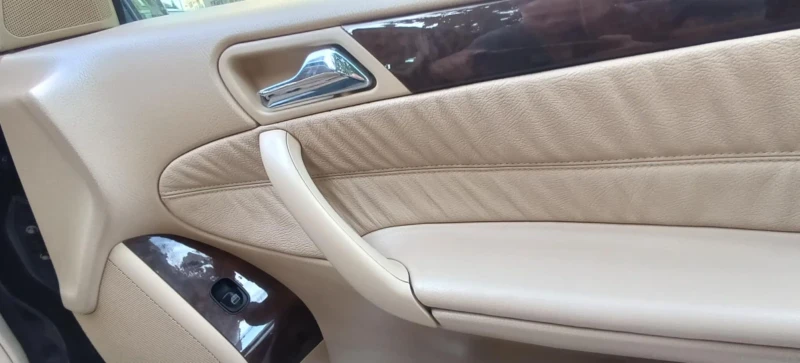 Mercedes-Benz C 320 AMG, снимка 7 - Автомобили и джипове - 52341073