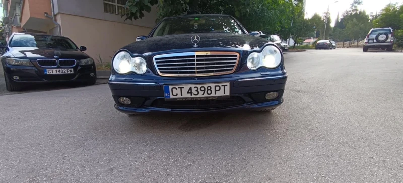 Mercedes-Benz C 320 AMG, снимка 2 - Автомобили и джипове - 52341073