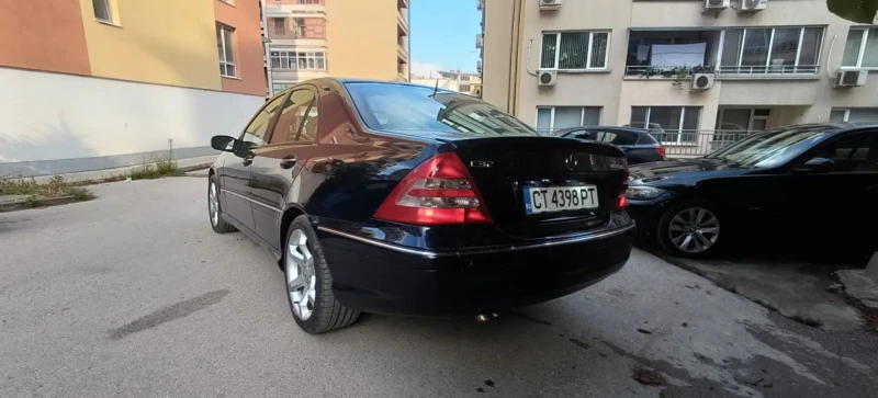Mercedes-Benz C 320 AMG, снимка 4 - Автомобили и джипове - 52341073