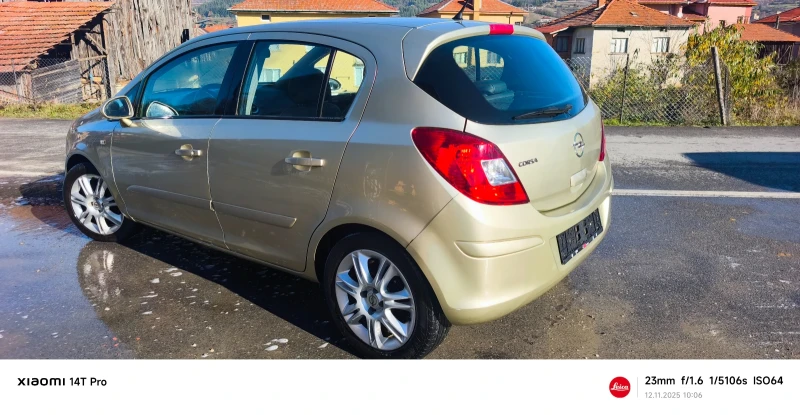 Opel Corsa 1.2-16V Cosmo, снимка 7 - Автомобили и джипове - 52393075