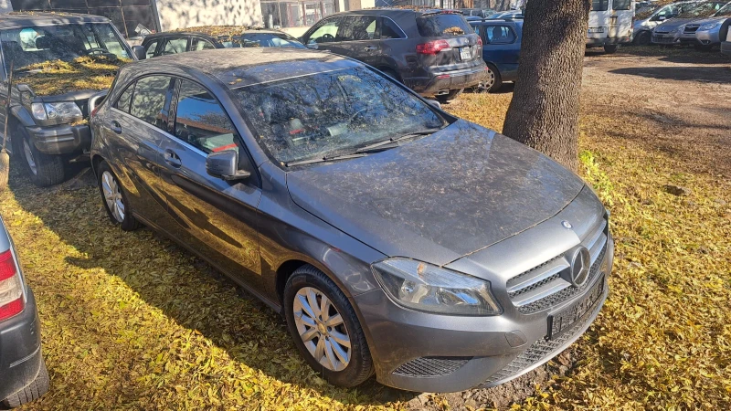 Mercedes-Benz A 180, снимка 3 - Автомобили и джипове - 52580911