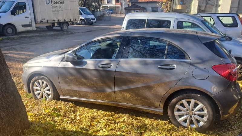 Mercedes-Benz A 180, снимка 4 - Автомобили и джипове - 52580911