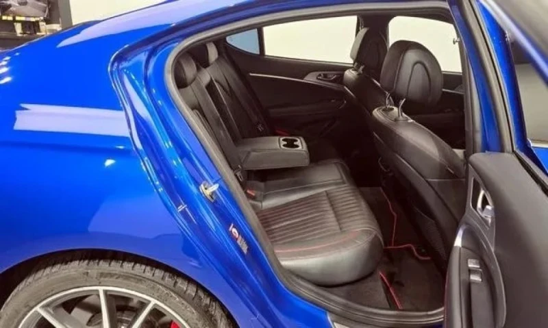 Genesis G70 3.3 2WD, снимка 11 - Автомобили и джипове - 52896235