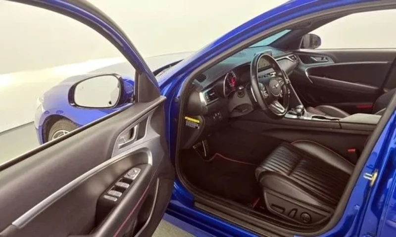 Genesis G70 3.3 2WD, снимка 9 - Автомобили и джипове - 52896235