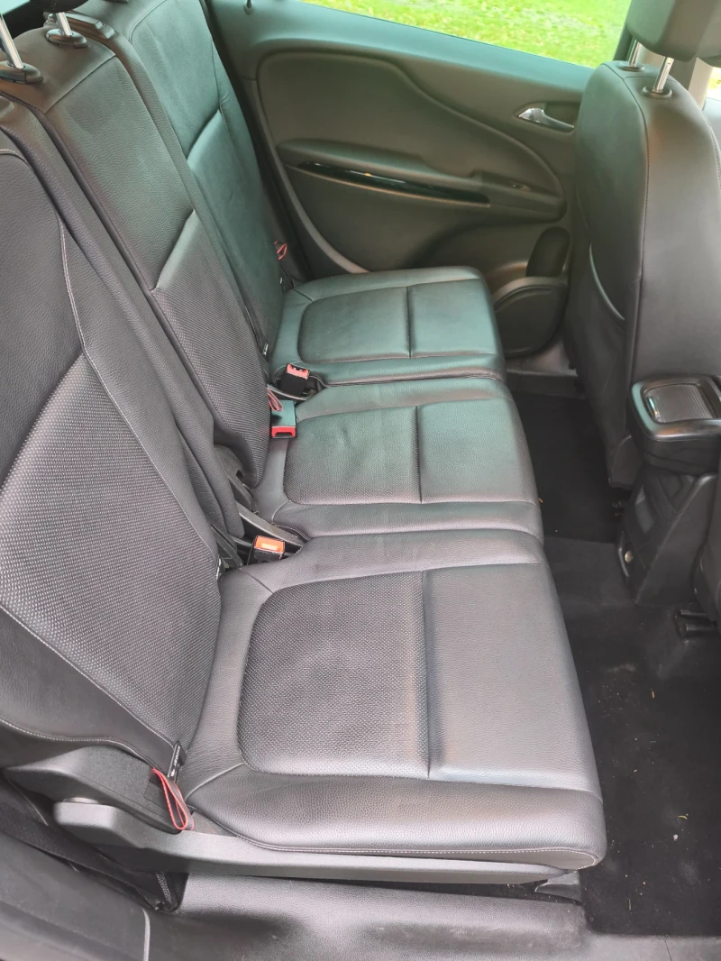 Opel Zafira Businees Tourer 1.6 7места TOP, снимка 10 - Автомобили и джипове - 53294288
