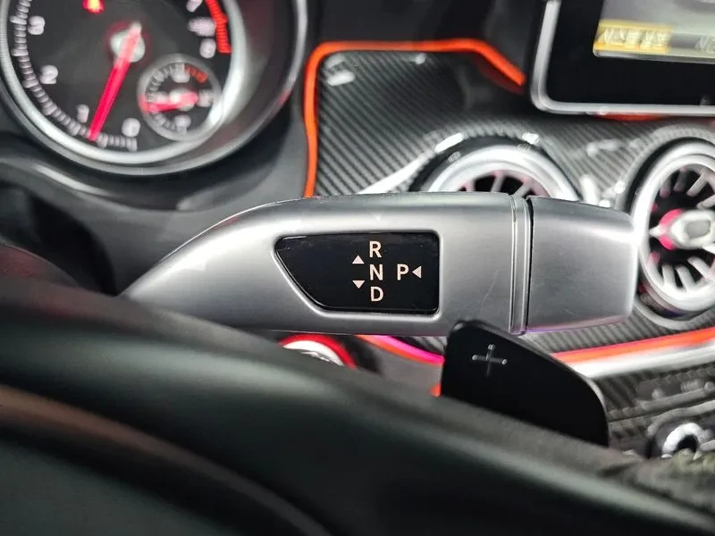 Mercedes-Benz CLA 4Matic, снимка 17 - Автомобили и джипове - 53813573