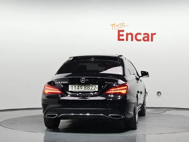 Mercedes-Benz CLA 4Matic, снимка 8 - Автомобили и джипове - 53813573