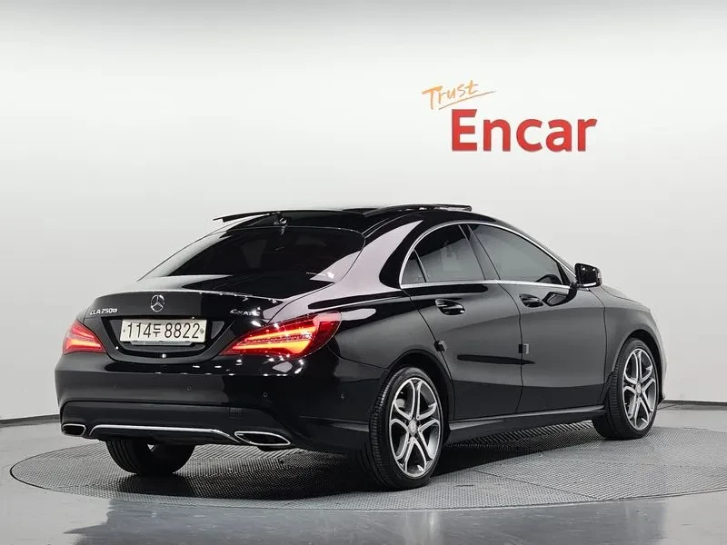 Mercedes-Benz CLA 4Matic, снимка 3 - Автомобили и джипове - 53813573