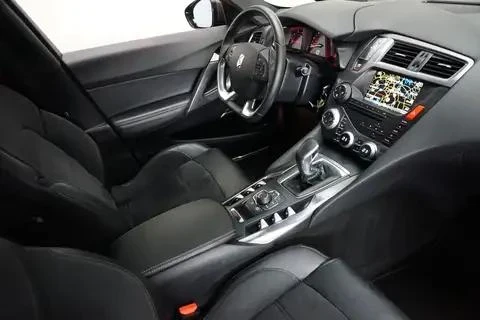 Citroen DS5 2, 0HDI-150k.c/FULL LED/NAVI/КАМЕРА/ПАНОРАМА/ТОП!!, снимка 9 - Автомобили и джипове - 54167320