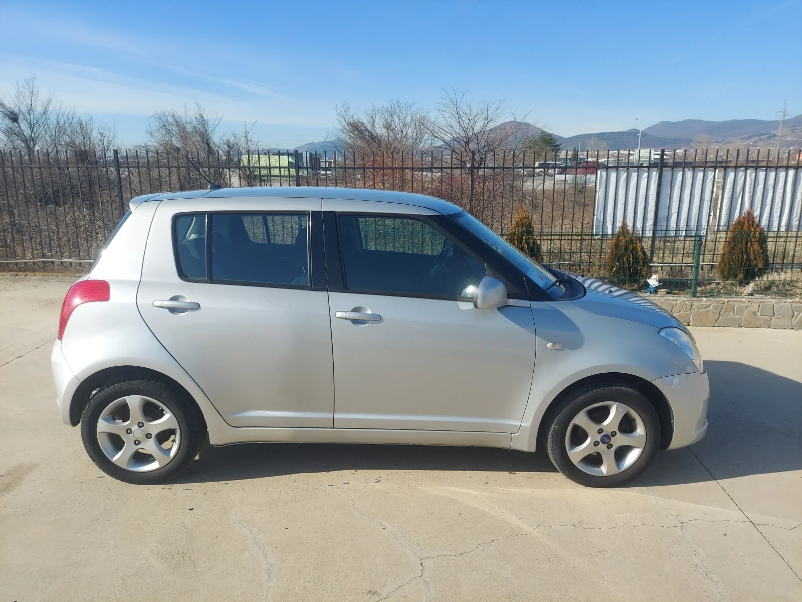 Suzuki Swift 1.3GPL 4x4 - изображение 4