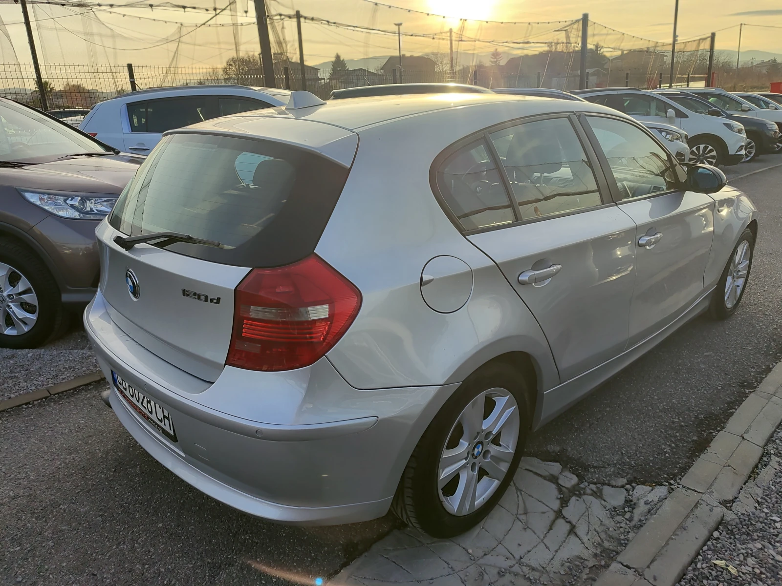 BMW 120 2.0D 6c.k 177k.c - изображение 4