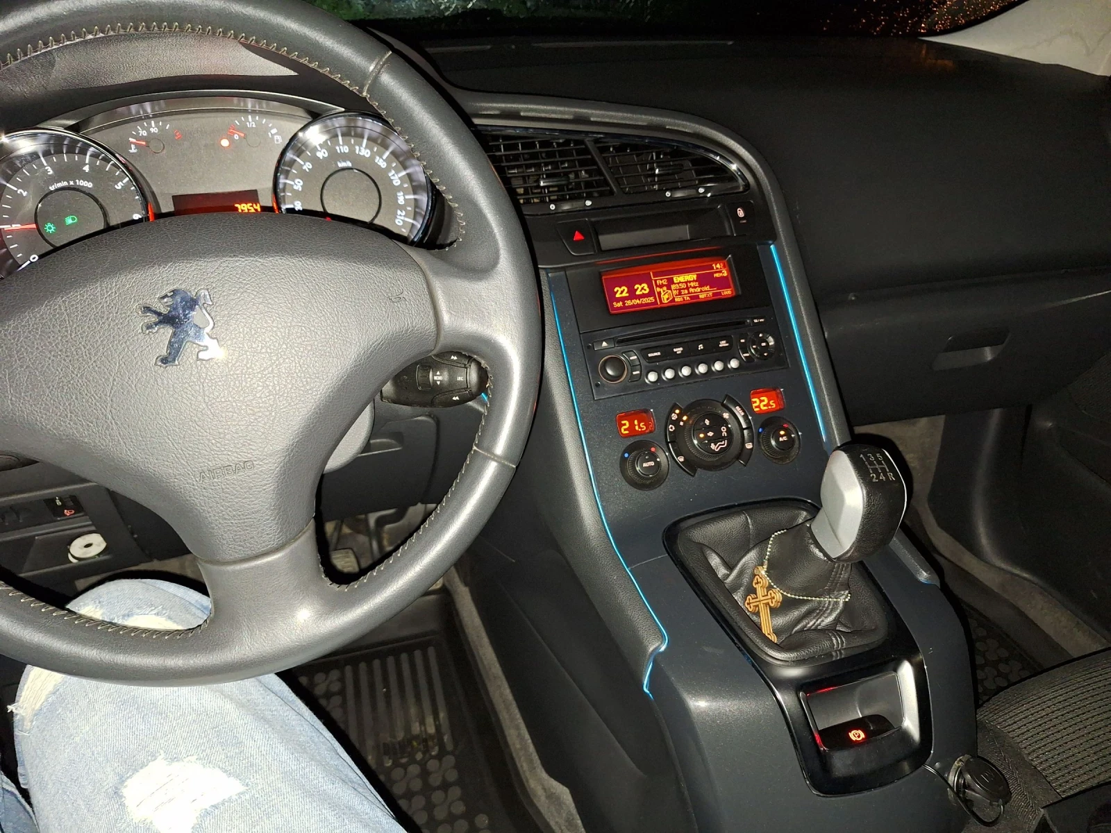 Peugeot 5008 1, 6  | Mobile.bg   15