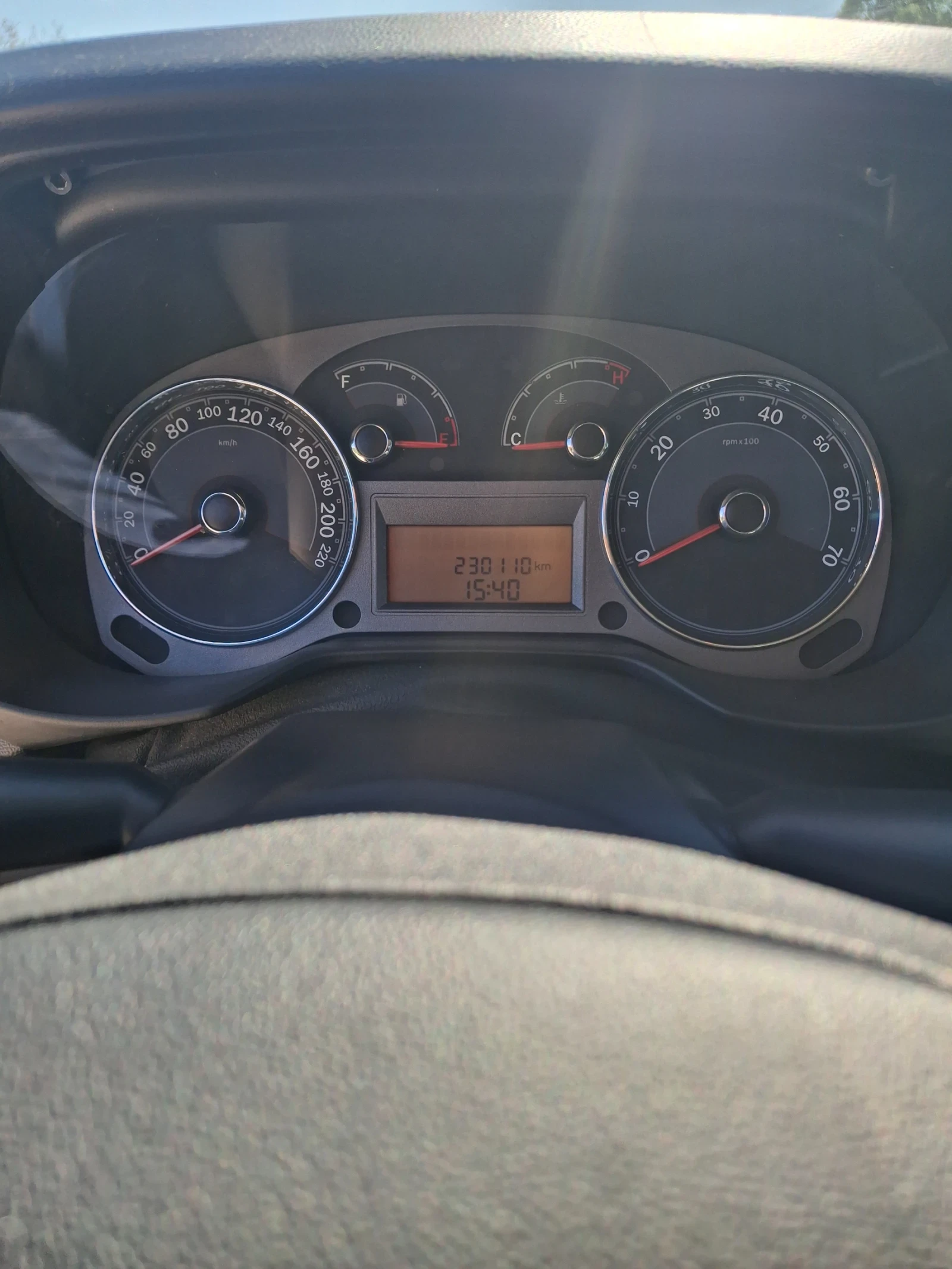 Fiat Linea 1.4 2009 - изображение 10