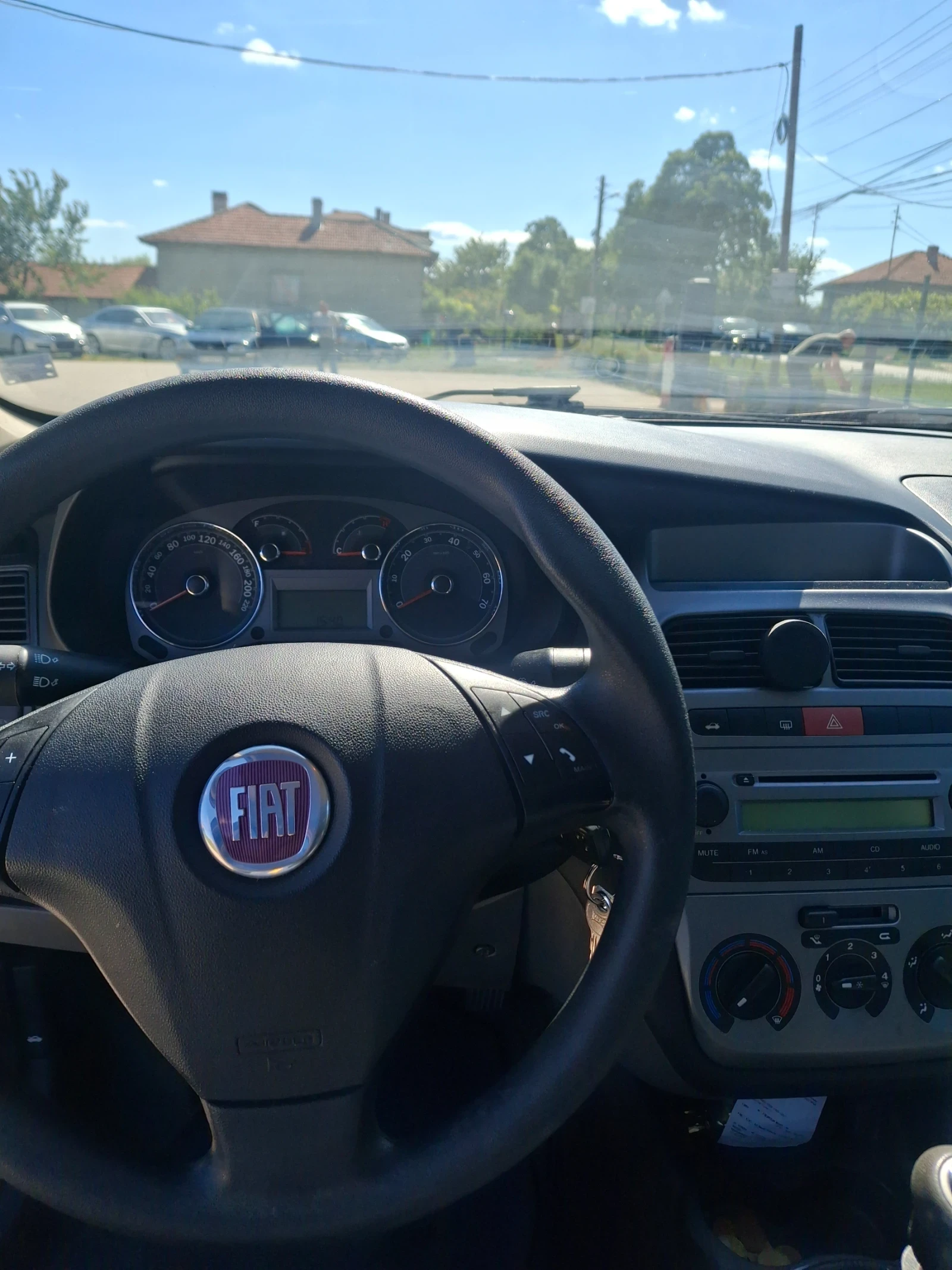 Fiat Linea 1.4 2009 - изображение 7