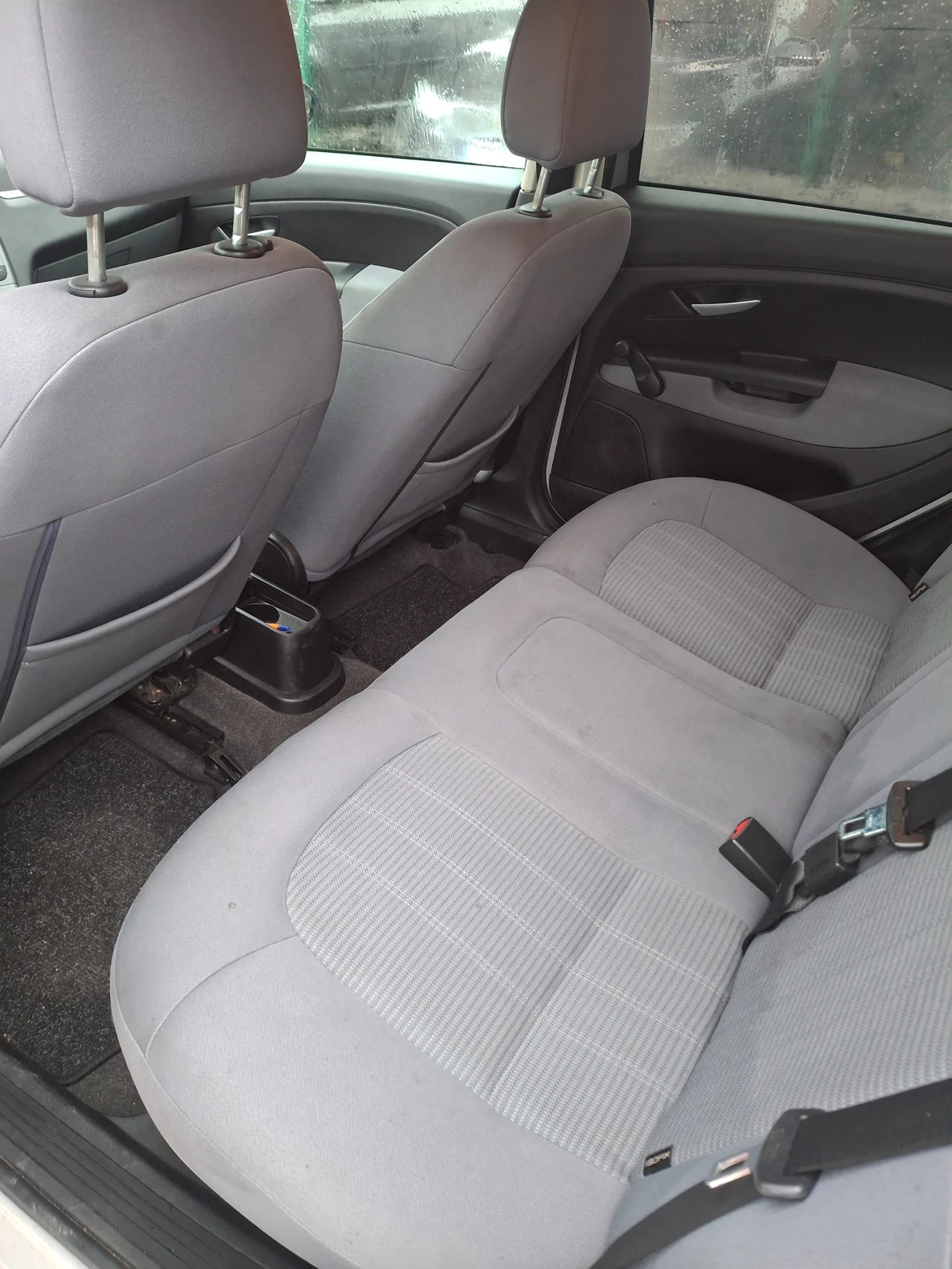 Fiat Linea 1.4 2009 - изображение 10