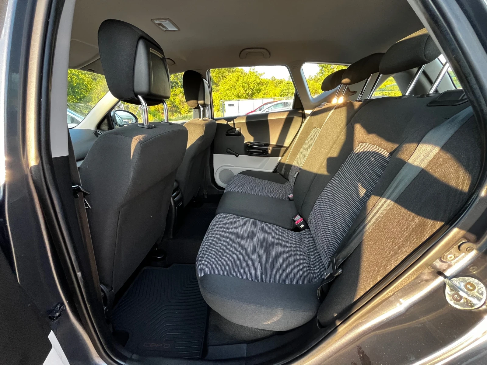 Kia Ceed 1.6 CRDi 90 | Mobile.bg   11