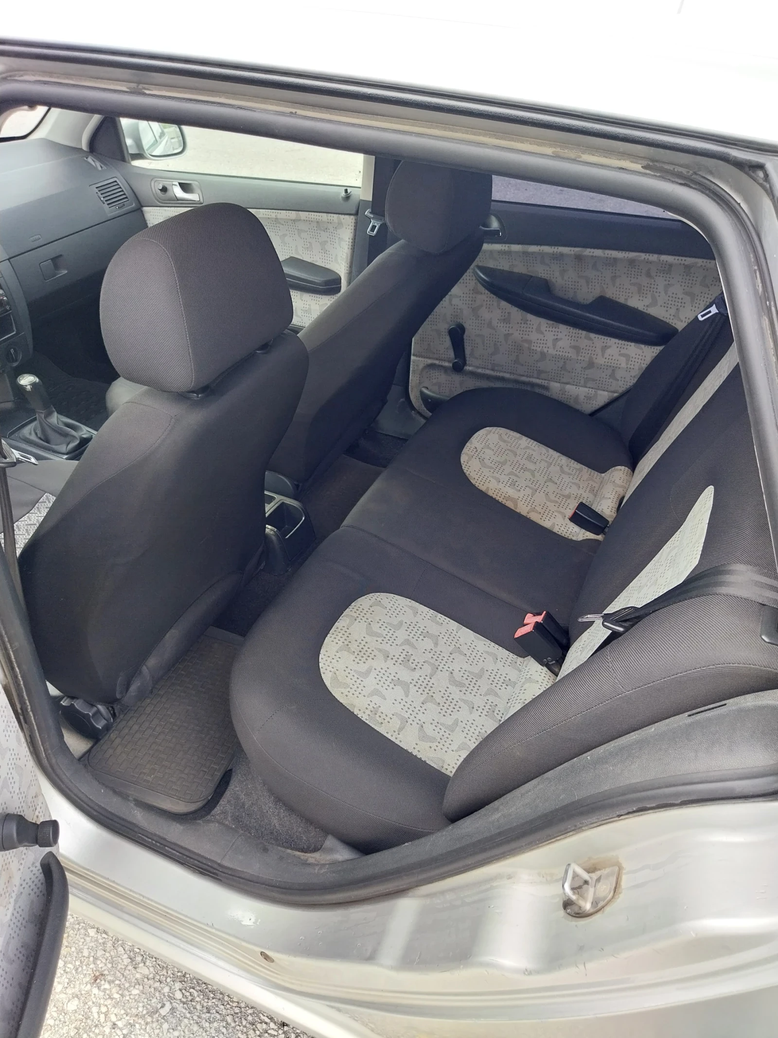 Skoda Fabia 1900кб 101 кс - изображение 6